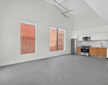 2412 Eads Street - Photo Thumbnail 1