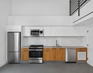 2412 Eads Street - Photo Thumbnail 5