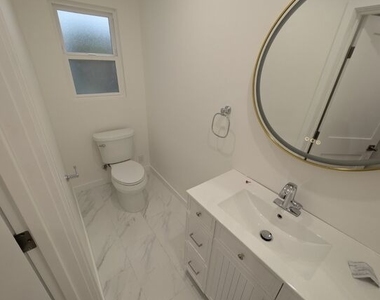 10623 Stanwin Avenue - Photo Thumbnail 12