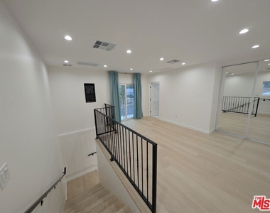 10623 Stanwin Avenue - Photo Thumbnail 11