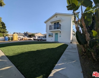 10623 Stanwin Avenue - Photo Thumbnail 17