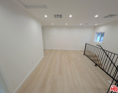 10623 Stanwin Avenue - Photo Thumbnail 8