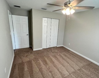 5951 Nw Baynard Drive - Photo Thumbnail 30