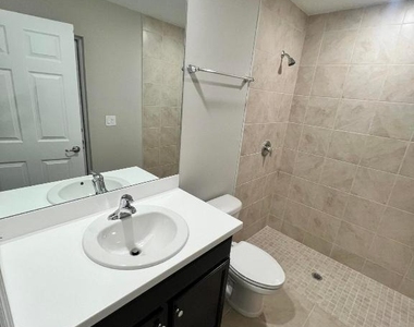 5951 Nw Baynard Drive - Photo Thumbnail 40