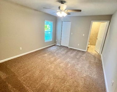 5951 Nw Baynard Drive - Photo Thumbnail 37