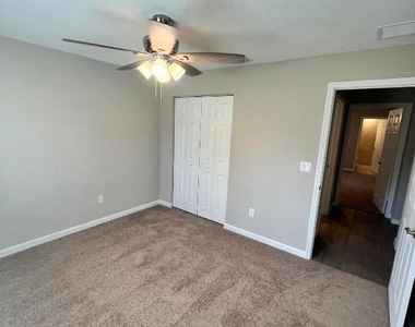 5951 Nw Baynard Drive - Photo Thumbnail 33