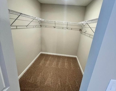 5951 Nw Baynard Drive - Photo Thumbnail 39