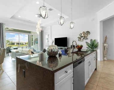 9282 Sw Miracoli Way - Photo Thumbnail 18