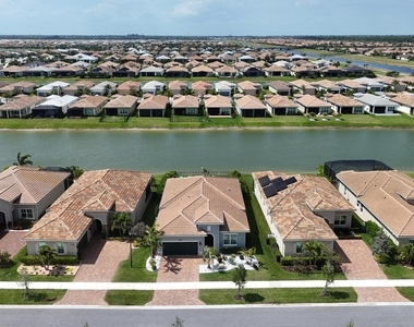 9282 Sw Miracoli Way - Photo Thumbnail 6