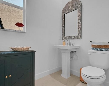 14185 Sw Daphne Street - Photo Thumbnail 21