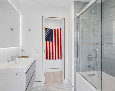610 Park Avenue - Photo Thumbnail 12