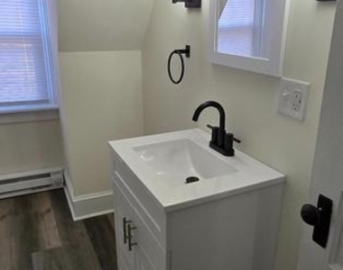 213 W Market Street - Photo Thumbnail 14