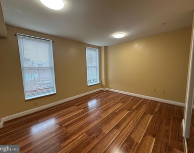 422 W Franklin Street - Photo Thumbnail 11