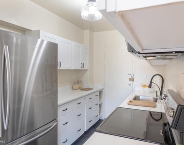 4600 Connecticut Avenue Nw - Photo Thumbnail 8