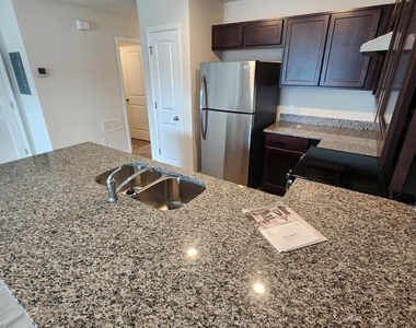 6547 Sweetbay Lane - Photo Thumbnail 4