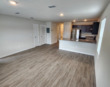 6547 Sweetbay Lane - Photo Thumbnail 1