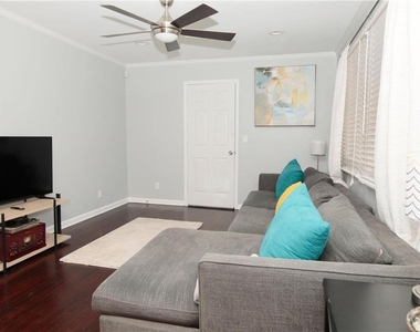 531 Allendale Drive - Photo Thumbnail 4