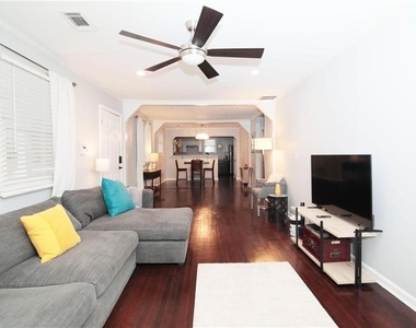531 Allendale Drive - Photo Thumbnail 2