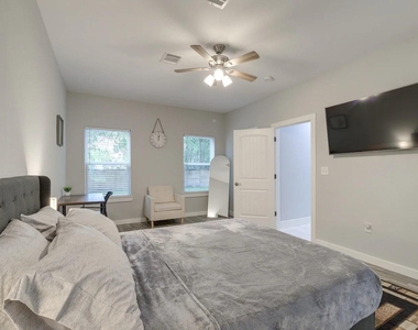3523 Bain Street - Photo Thumbnail 11