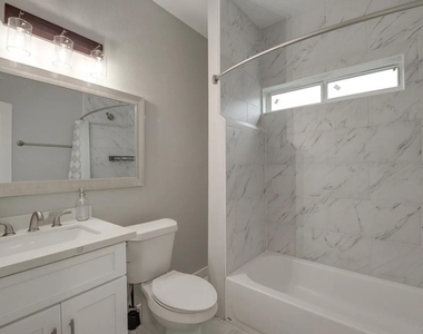 3523 Bain Street - Photo Thumbnail 17