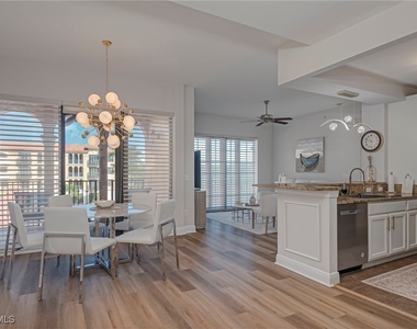 8010 Via Sardinia Way - Photo Thumbnail 16