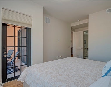 8010 Via Sardinia Way - Photo Thumbnail 19