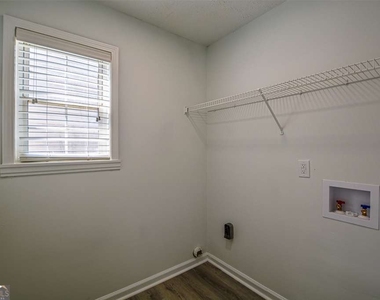 515 Allens Landing Court - Photo Thumbnail 31