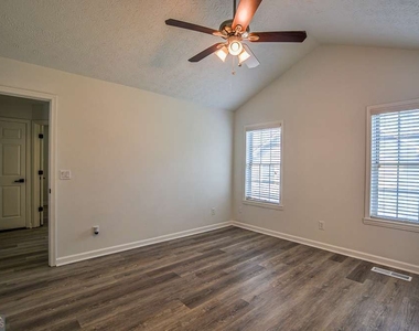 515 Allens Landing Court - Photo Thumbnail 33