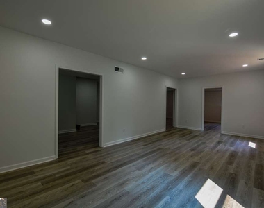 515 Allens Landing Court - Photo Thumbnail 52