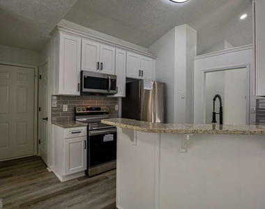 515 Allens Landing Court - Photo Thumbnail 25