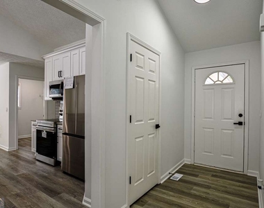 515 Allens Landing Court - Photo Thumbnail 14
