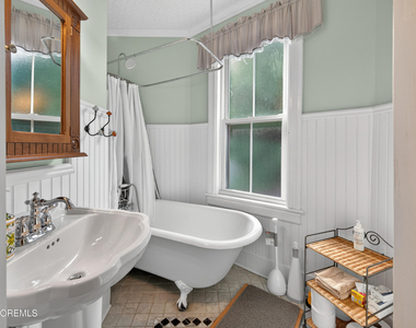 44 Webb Avenue - Photo Thumbnail 21