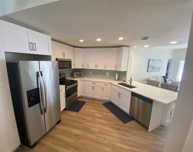 2286 Anchorage Lane - Photo Thumbnail 7