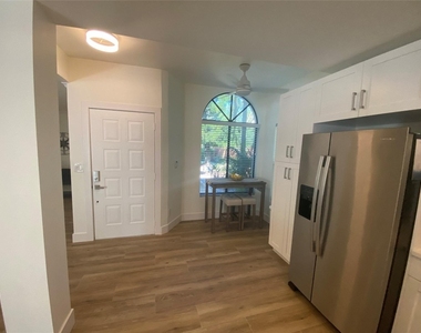 2286 Anchorage Lane - Photo Thumbnail 14