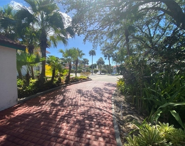 2286 Anchorage Lane - Photo Thumbnail 34