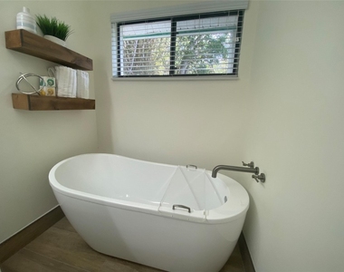2286 Anchorage Lane - Photo Thumbnail 24