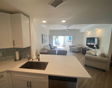 2286 Anchorage Lane - Photo Thumbnail 8