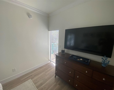 2286 Anchorage Lane - Photo Thumbnail 18