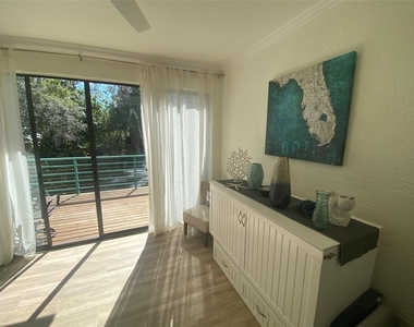 2286 Anchorage Lane - Photo Thumbnail 11