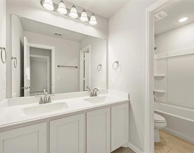 1232 Starlight Avenue - Photo Thumbnail 13