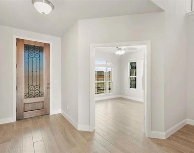 1232 Starlight Avenue - Photo Thumbnail 1