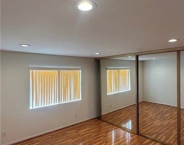404 Concord - Photo Thumbnail 18