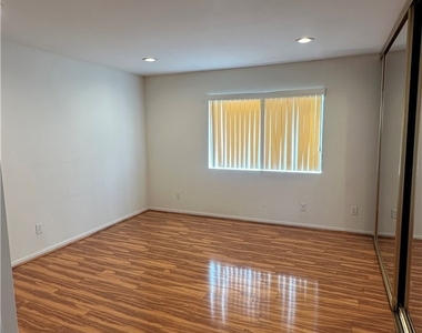 404 Concord - Photo Thumbnail 21