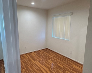 404 Concord - Photo Thumbnail 11