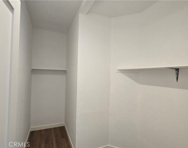 973 N Park - Photo Thumbnail 4