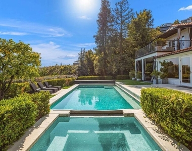 1514 Sunset Plaza Drive - Photo Thumbnail 10