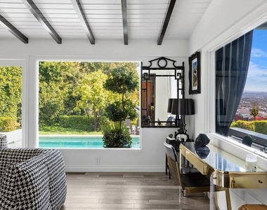 1514 Sunset Plaza Drive - Photo Thumbnail 18