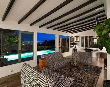 1514 Sunset Plaza Drive - Photo Thumbnail 22