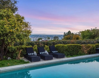 1514 Sunset Plaza Drive - Photo Thumbnail 38
