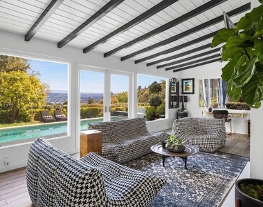 1514 Sunset Plaza Drive - Photo Thumbnail 19